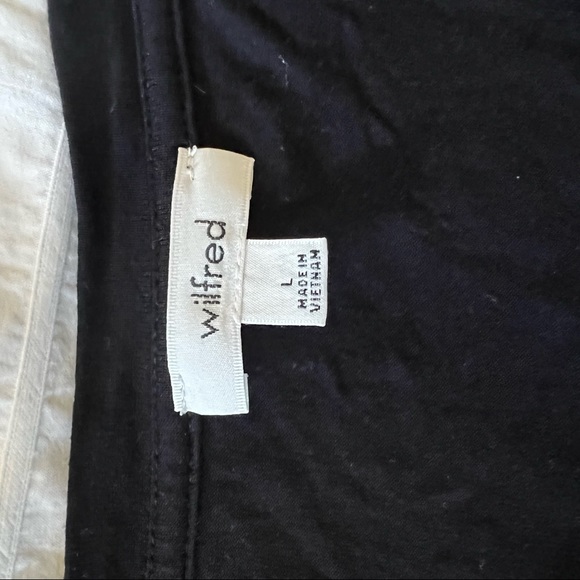 Black Split Open Back Tee. - Picture 4 of 4